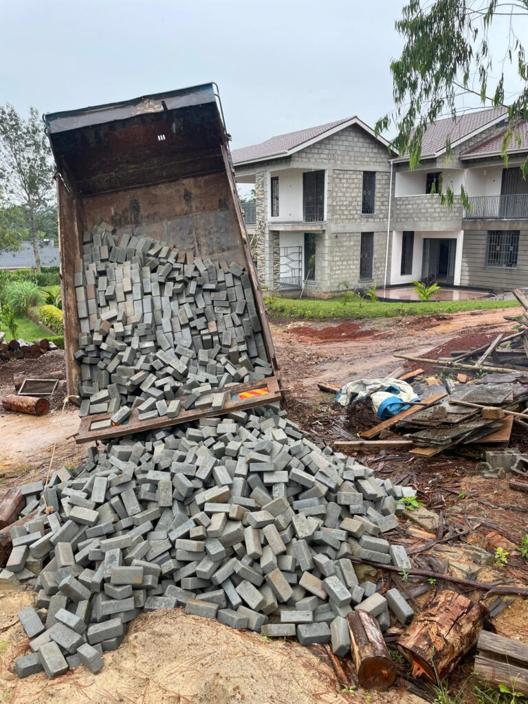 WhatsApp Image 2025-05-16 at 09.56.11